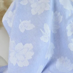 Voile de coton tissé teint à rayures et motif fleurs - Bleu